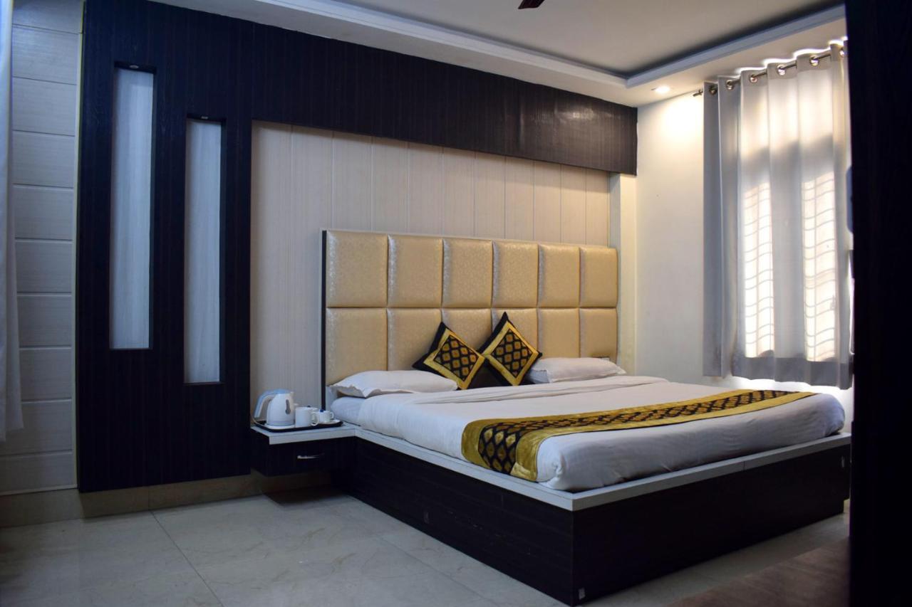 Hotel Grey Castle Haridwār Esterno foto