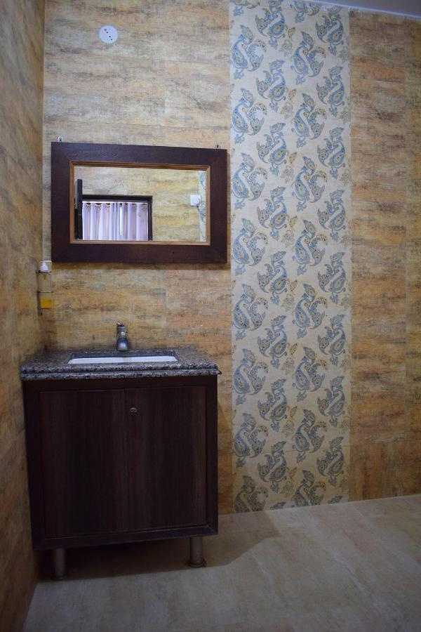 Hotel Grey Castle Haridwār Esterno foto