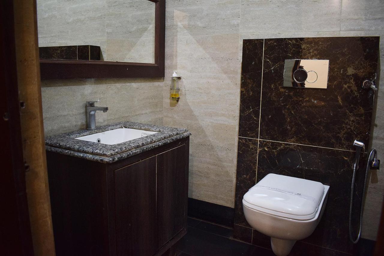 Hotel Grey Castle Haridwār Esterno foto
